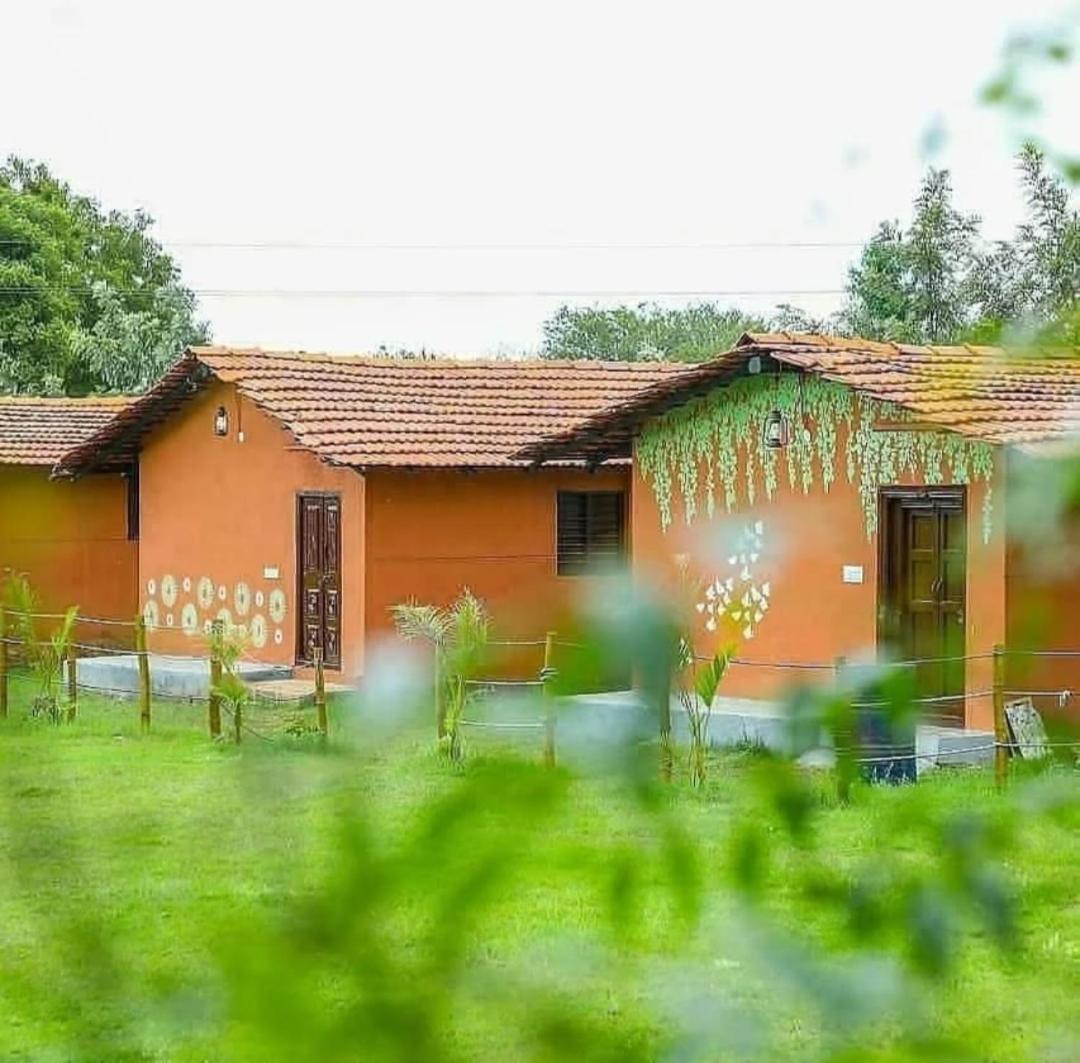 Hotel Dejavoo à Gādigarpālya Extérieur photo